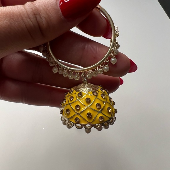 Yellow Indian style earrings worn once to Indian wedding - Picture 4 of 7